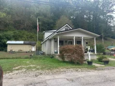 3-Bedroom Home on 1.07± Acre Lot