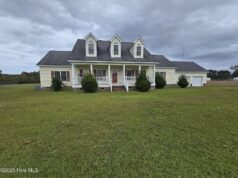 Charming Country Home with Spacious Living and Peaceful Surroundings in Roper, North Carolina