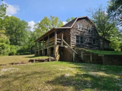 Charming Country Cabin with Barns on 5 Acres