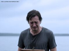 I watched in shock as a man hurled a wooden crate into the river and sped off. As I ran toward the sound, a faint noise reached my ears. My hands trembled. “Please… let it be empty,” I whispered, but when I pried it open, I couldn’t breathe.