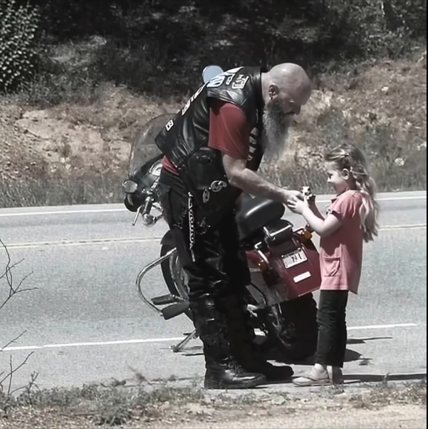 Screenshot 2025-10-29 at 11-24-25 Facebook