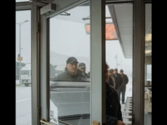 She Opened Her Diner in a Blizzard for 12 Stranded Truckers — What Happened Next Became the Talk of the Town