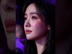 Grandpa and granddaughter play guitar on stage together!