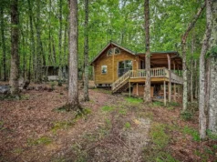 58-Acre Cabin Retreat in Sparta, Tennessee