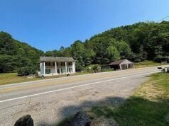 Farmhouse with 100 Acres in Spencer, West Virginia