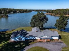 Spacious 2.5-Bath Single-Family Home