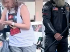 Biker Pumped Gas Into Crying Girl’s Car And She Begged To Stop As Her Boyfriend Will Kill Her