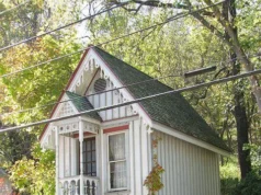 Everyone laughed when they saw him living in an 8-square-meter house