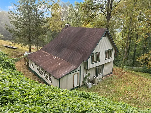 4e26218bcad0390033c721a874f03145-cc_ft_576