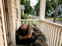 The Morning I Found a Wounded Veteran Holding My Son’s Final Words