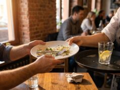 What Psychology Says About People Who Treat Waiters Kindly