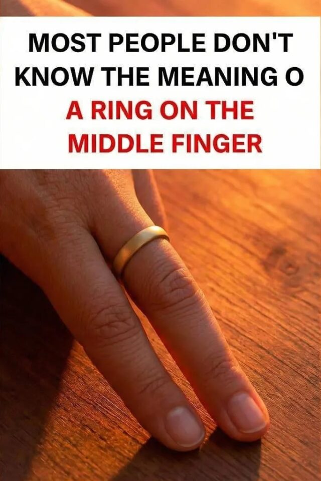 Many people wear rings without knowing this… the middle finger has a hidden meaning Full explanation in 1st comment
