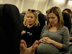 A Rude Woman Put Her Feet on My Tray Table While I Was Pregnant – The Karma She Received 10 Minutes Later Is Absolutely Priceless!