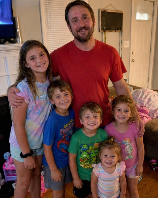 My Wife Left Me and Our Five Kids for Her Boss – Five Years Later, She Returned and Said, ‘You Must Listen to What I’m About to Say… or You’ll Regret It’