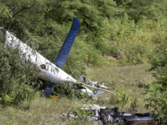 DEVASTATING MID AIR DISASTER AS PASSENGER JET WITH HUNDREDS ONBOARD PLUMMETS FROM THE SKY IN HEARTBREAKING CATASTROPHE