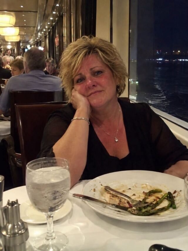 I Thought the Cruise Would Help Me Forget My Divorce, Then a Stranger Reached Into His Pocket and Changed Everything